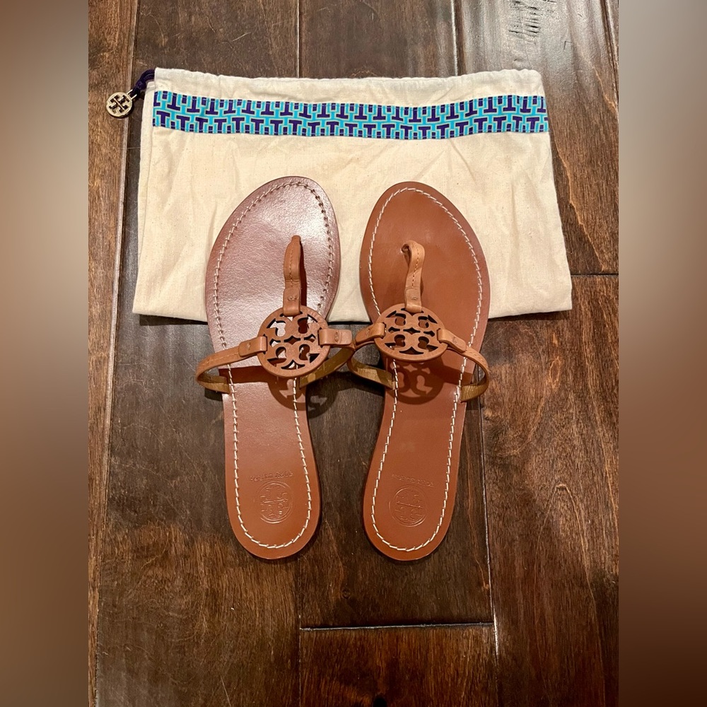 🩴🩴 Tory Burch Flat Thong Sandals
